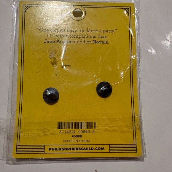 Jane Austen & Her Novels - Lapel Pin Set - Unemployed Philosophers Guild - NEW - Picture 3 of 3